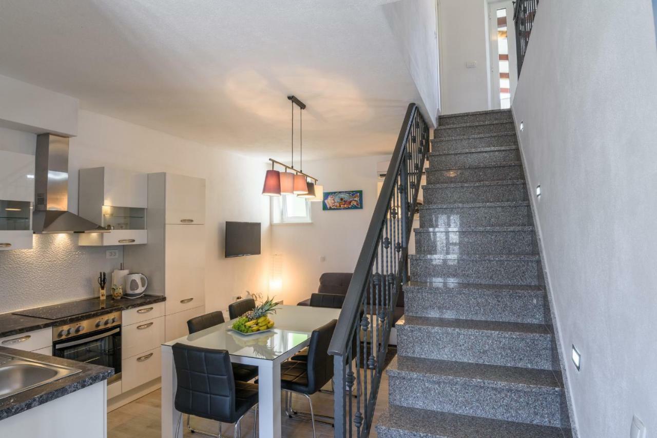 Apartment Porat Trogir Exterior foto